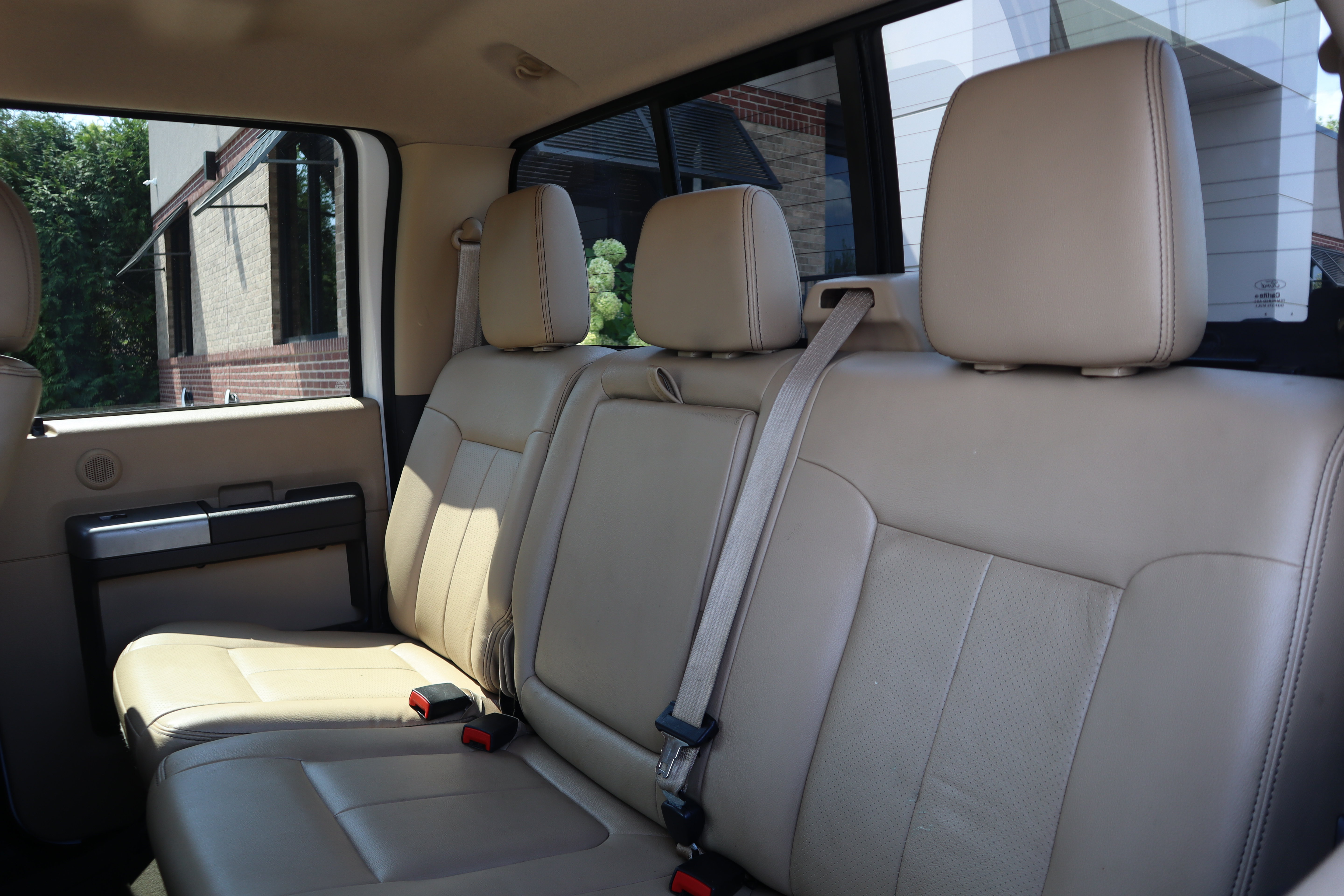 Used 2015 Ford F350 Lariat w/ Lariat Interior Package AWD/4WD image 27