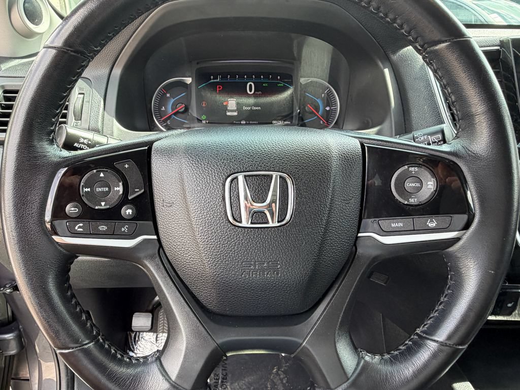 Used 2020 Honda Pilot Touring image 26