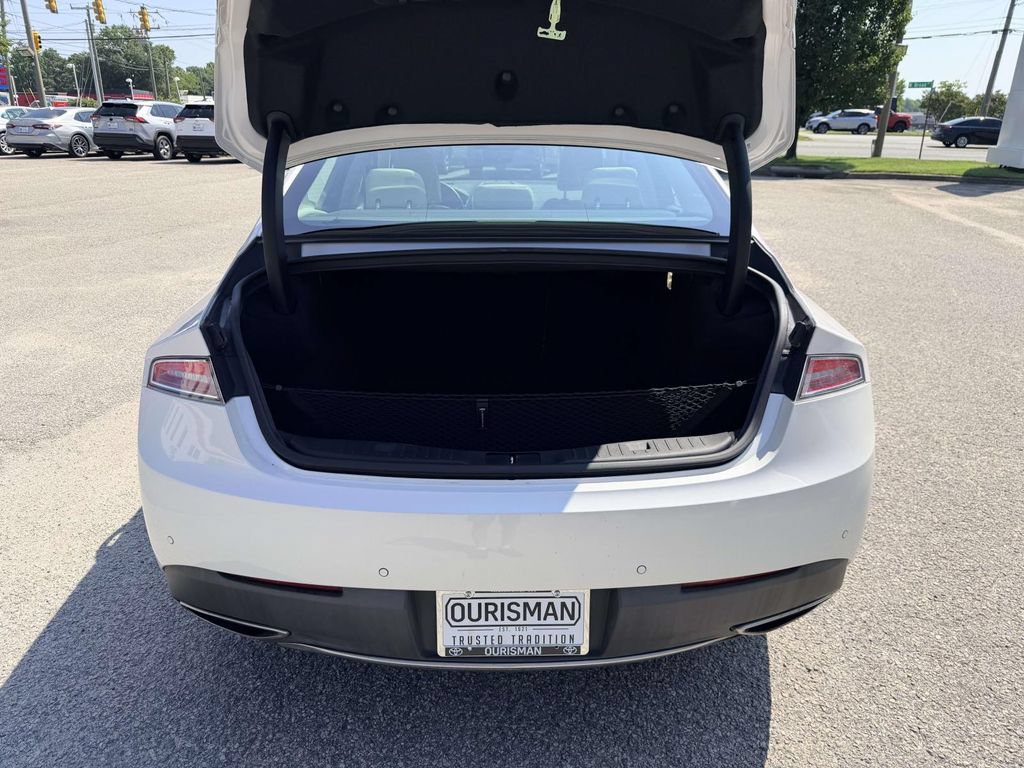 Used 2020 Lincoln MKZ w/ Convenience Package FWD image 15