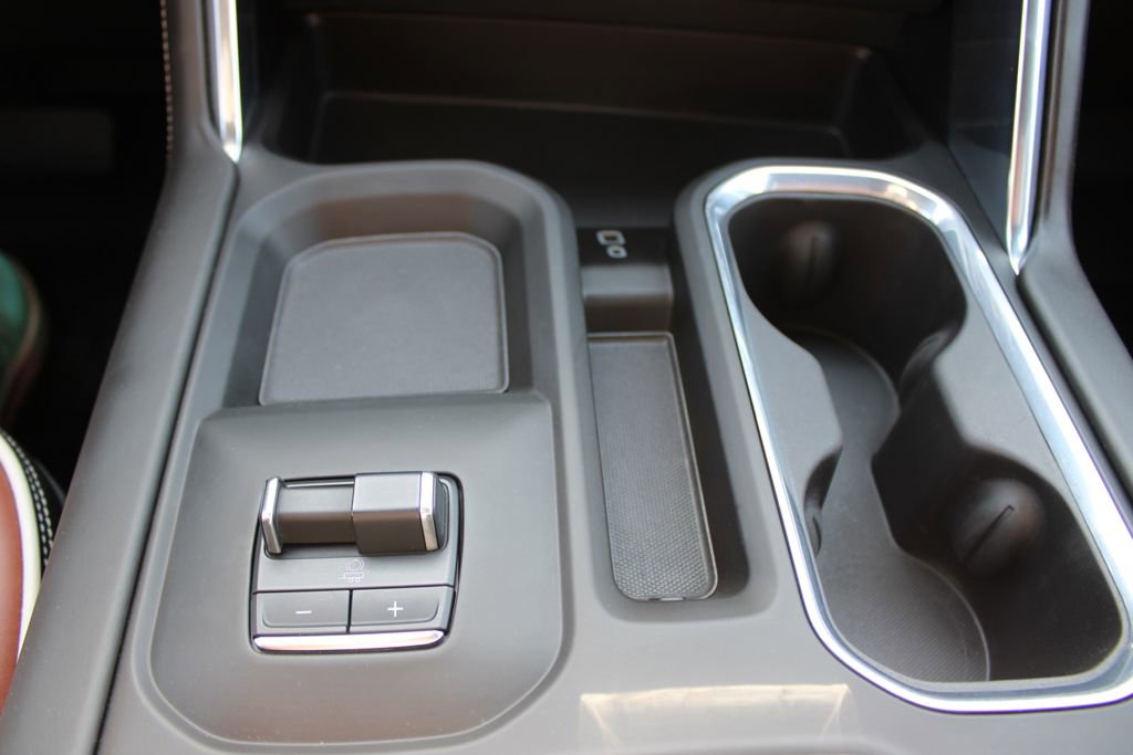 Used 2025 GMC Sierra 2500 Denali Ultimate image 44