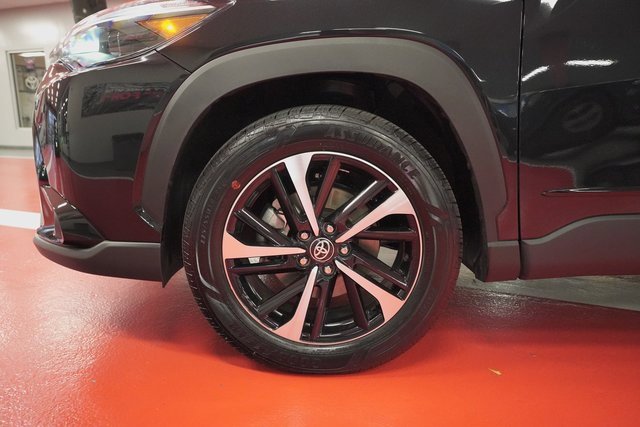 Certified 2024 Toyota Corolla Cross XSE image 41