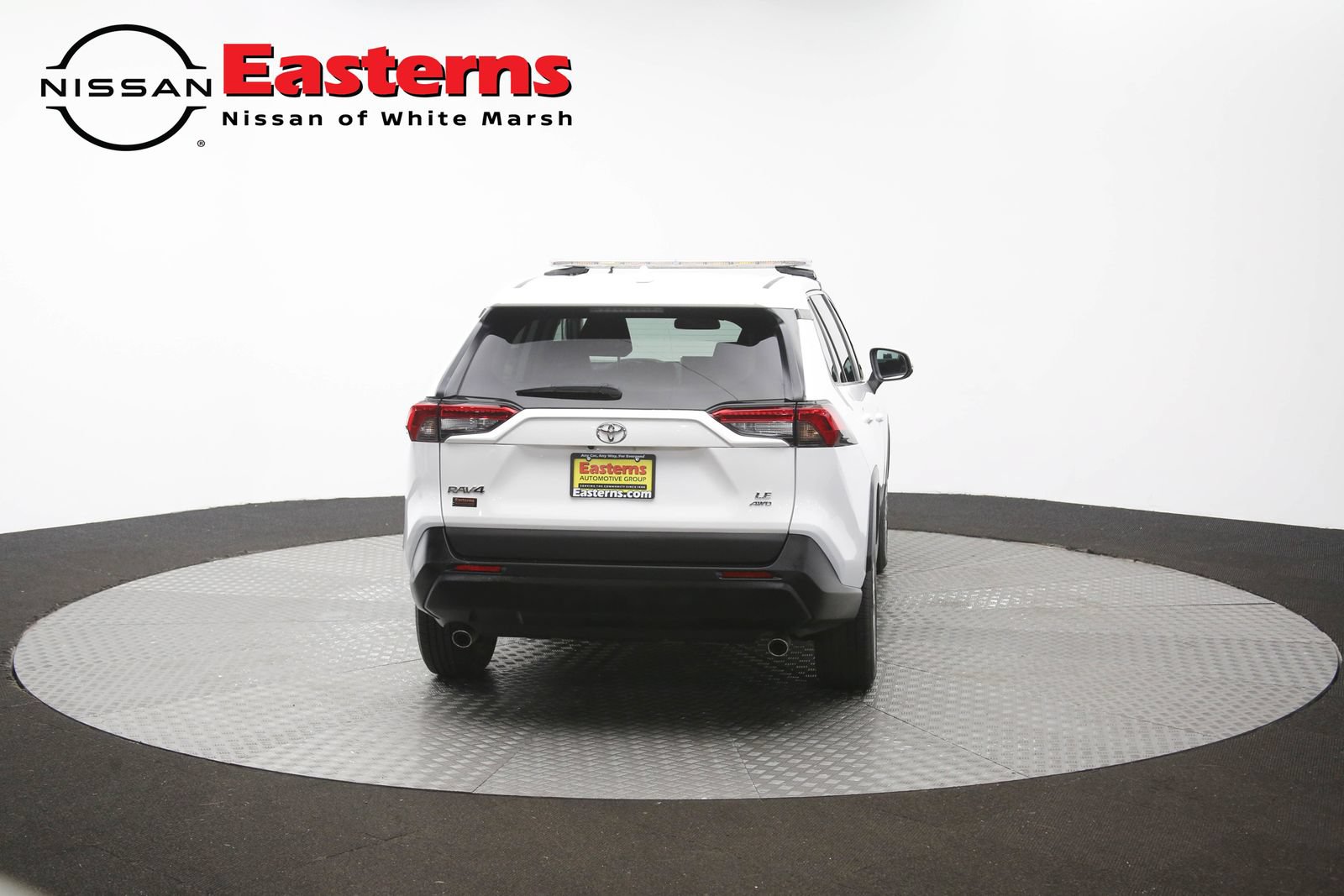 Used 2023 Toyota RAV4 LE AWD/4WD image 37
