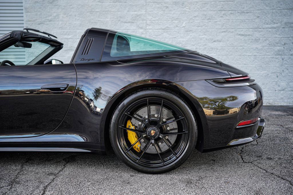 Used 2026 Porsche 911 Targa 4 GTS w/ Premium Package image 13