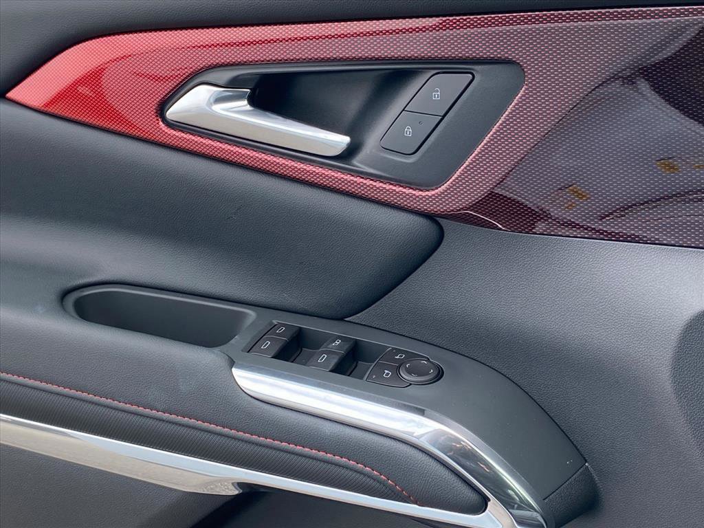 New 2026 Chevrolet Traverse Z71 w/ Driver Confidence Package image 17