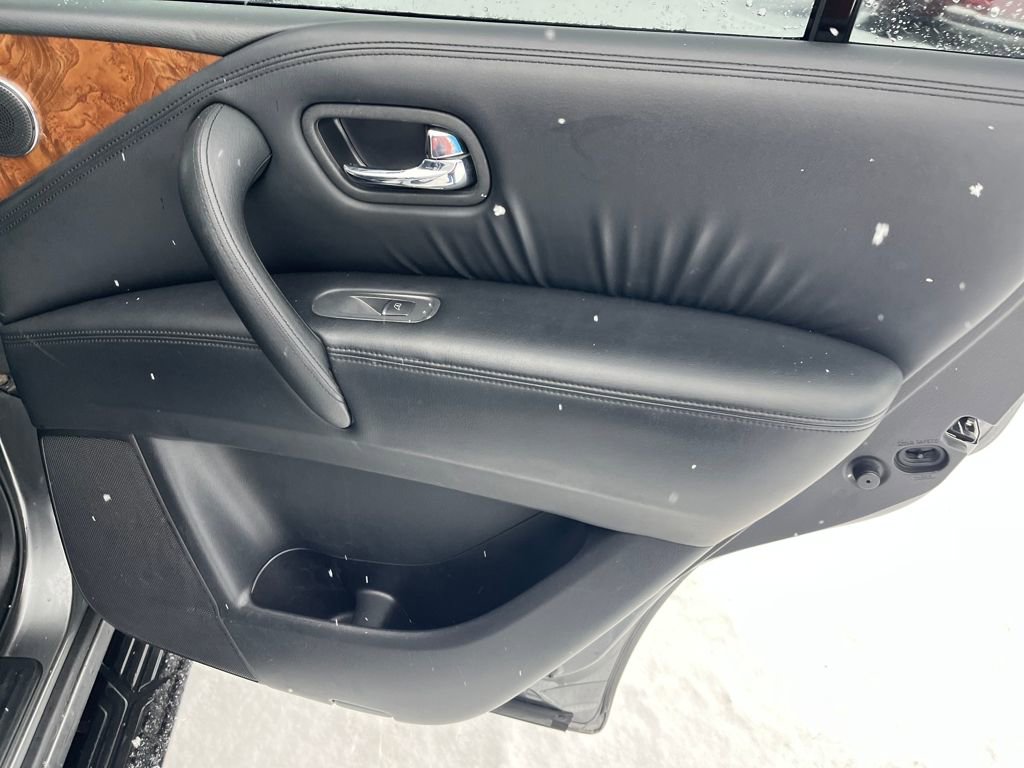 Used 2024 Nissan Armada SL image 24