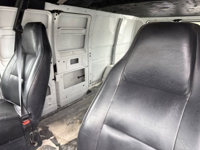 Used 2001 Dodge B1500 image 11