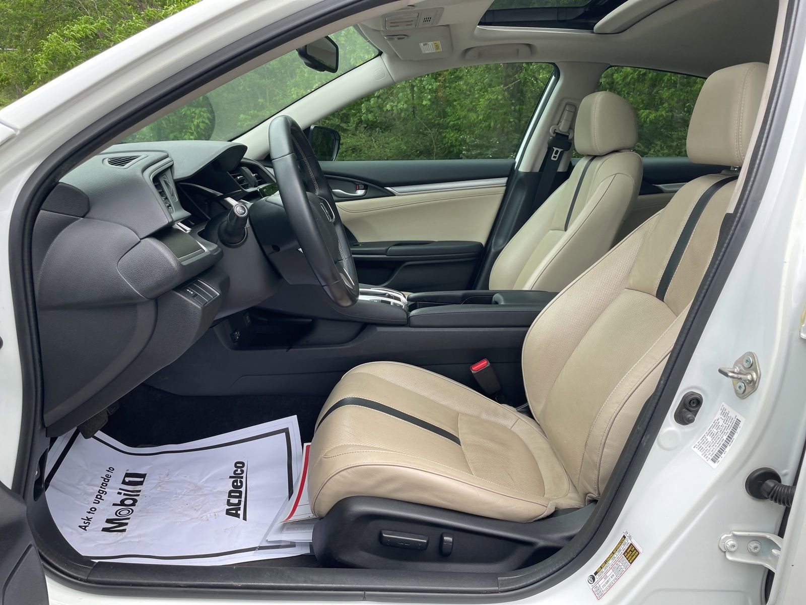 Used 2016 Honda Civic EX-L image 10