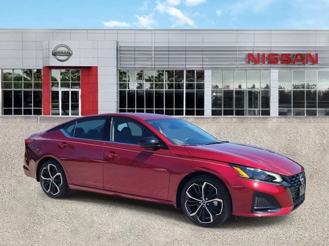 Certified 2023 Nissan Altima 2.5 SR FWD image 2