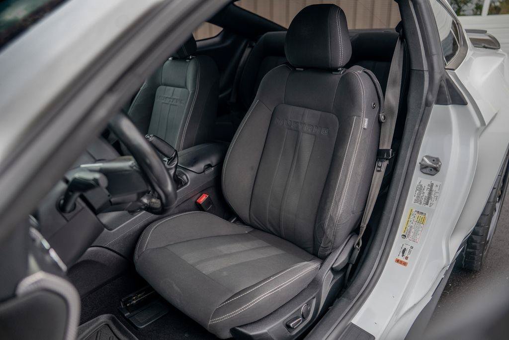 Used 2019 Ford Mustang GT RWD image 13