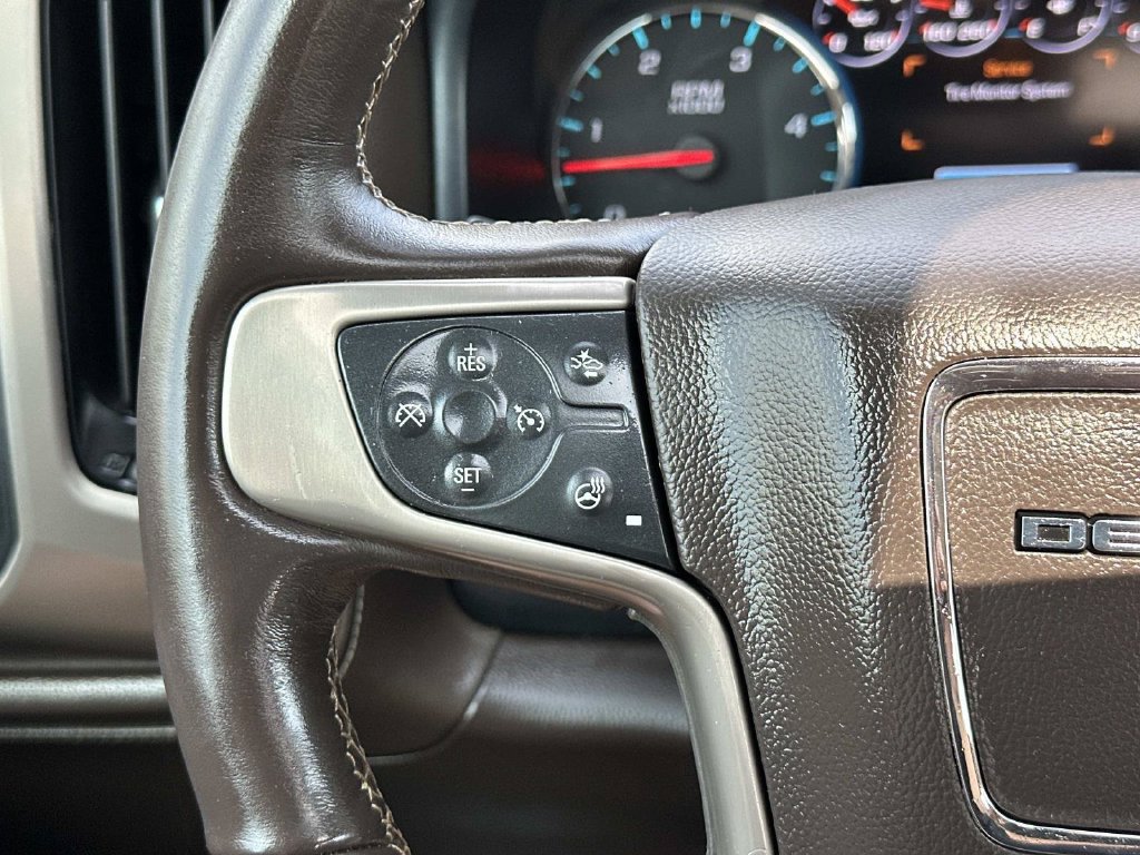 Used 2017 GMC Sierra 2500 Denali w/ Duramax Plus Package AWD/4WD image 29