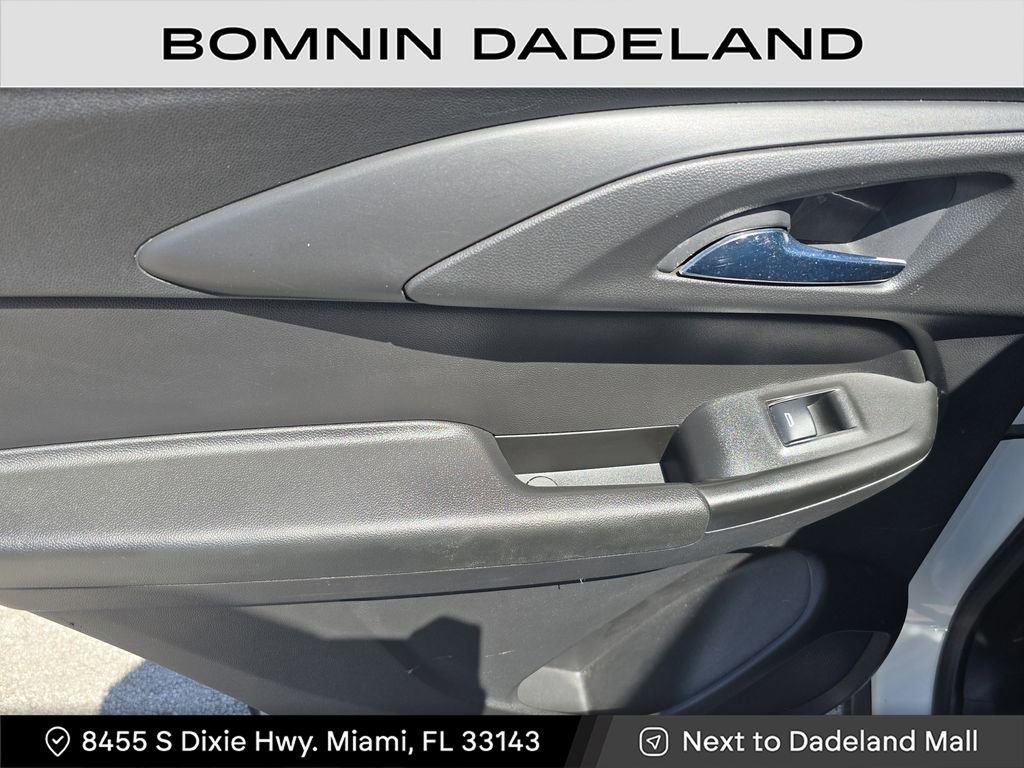 Used 2021 Chevrolet TrailBlazer LT image 13