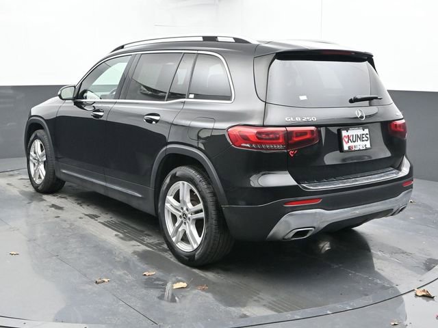 Used 2023 Mercedes-Benz GLB 250 4MATIC image 7