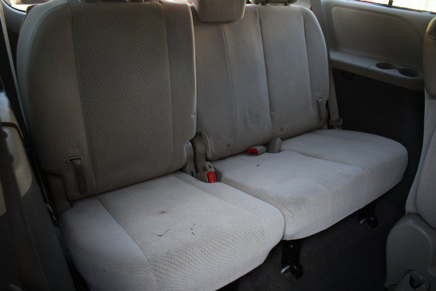 Used 2014 Toyota Sienna LE FWD image 29