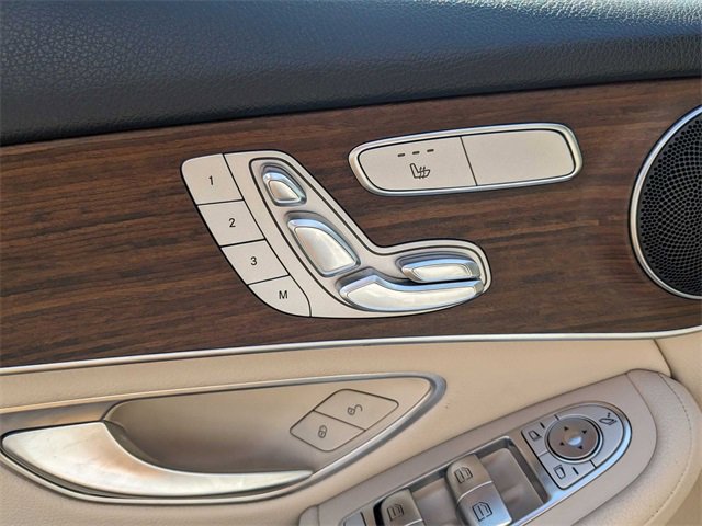 Used 2022 Mercedes-Benz GLC 300 4MATIC image 15