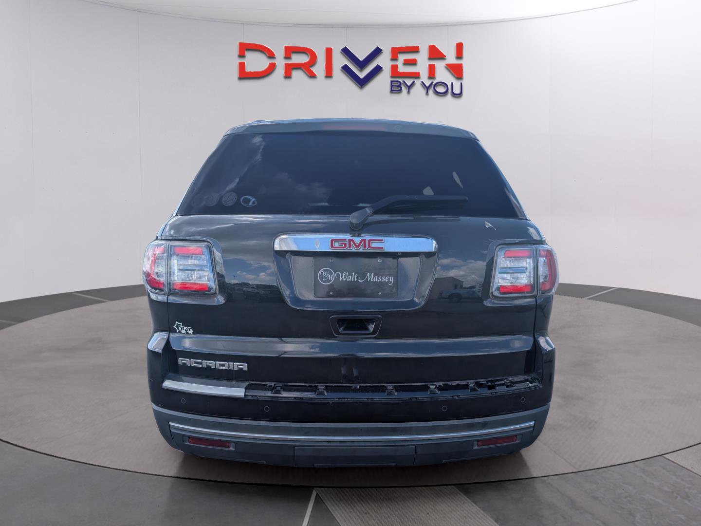 Used 2014 GMC Acadia SLE FWD image 4