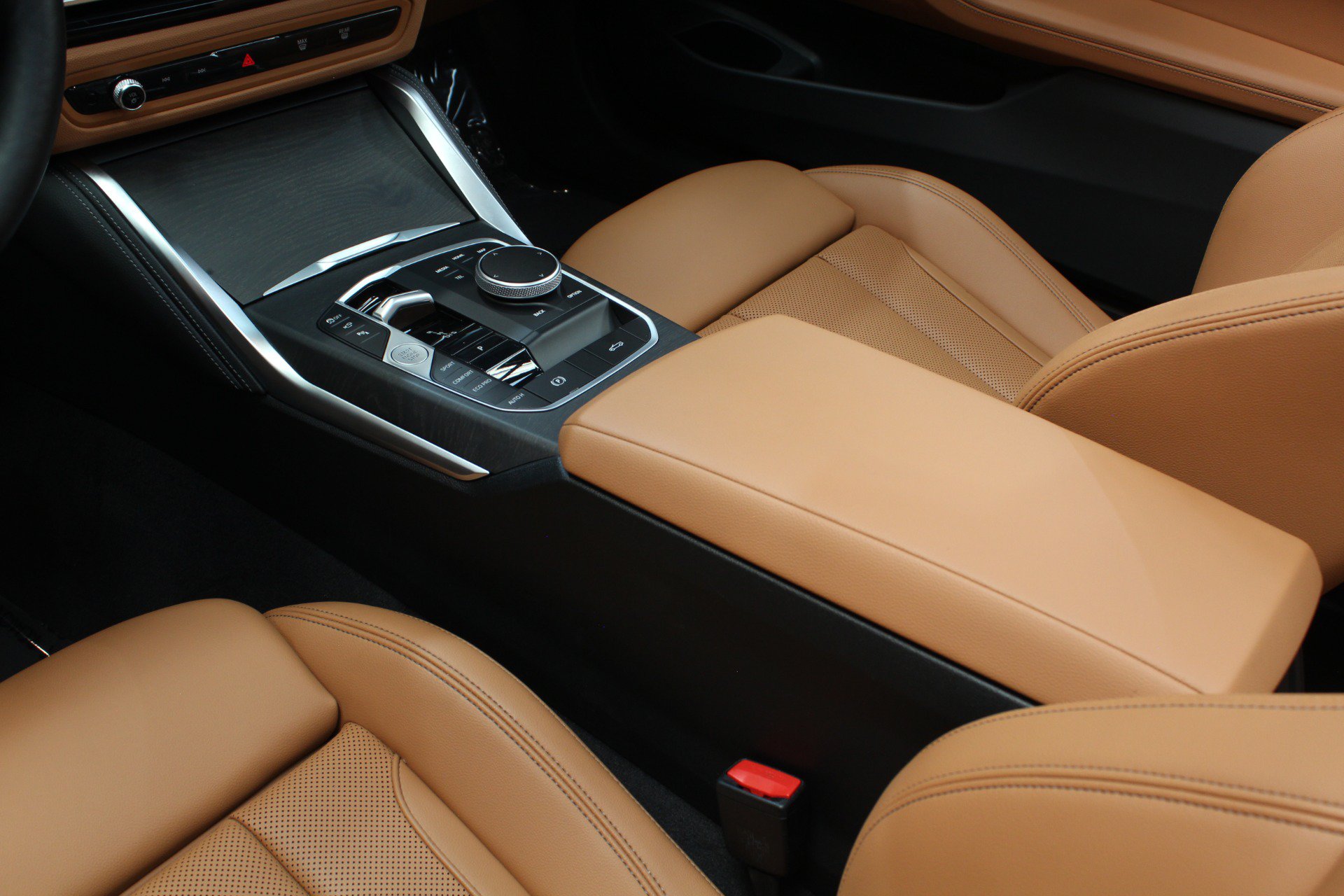 Used 2024 BMW M440i Convertible w/ Premium Package RWD image 46