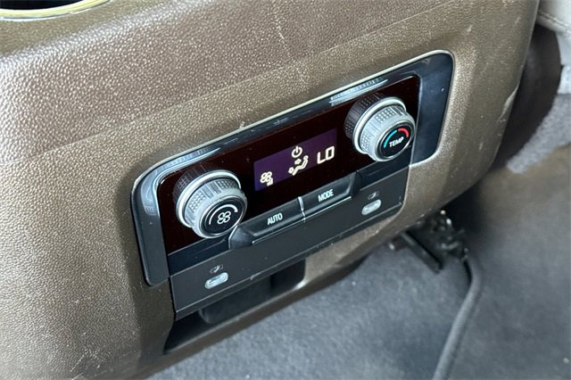 Used 2024 Chevrolet Suburban LT image 41