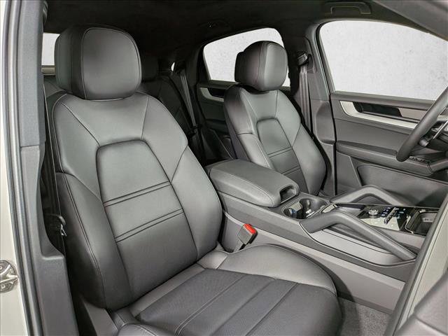 New 2026 Porsche Cayenne Coupe image 24