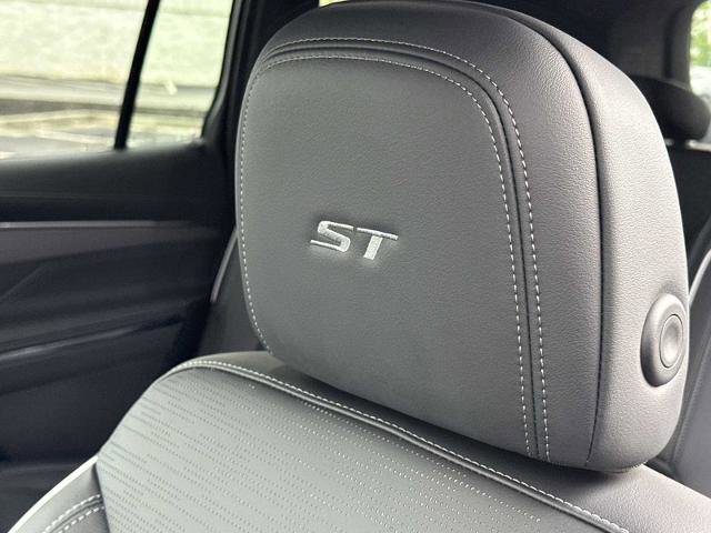 New 2025 Buick Enclave Sport Touring image 24