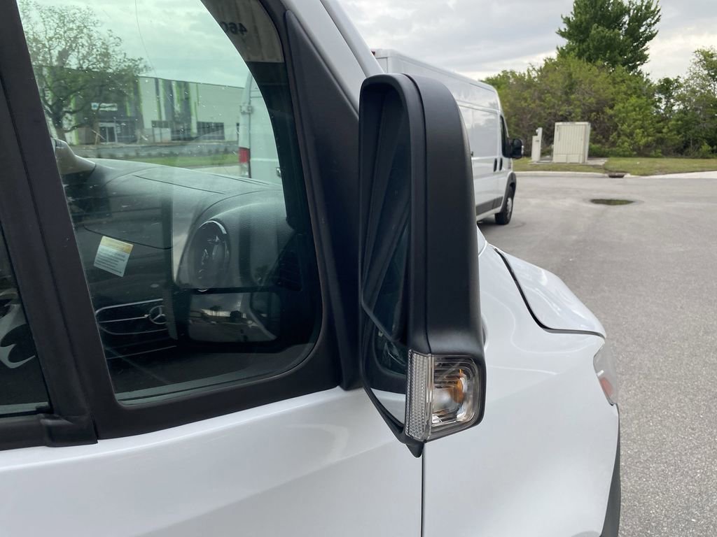 Used 2024 Mercedes-Benz Sprinter 2500 image 21
