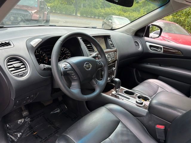 Used 2015 Nissan Pathfinder SL w/ SL Premium Package AWD/4WD image 16