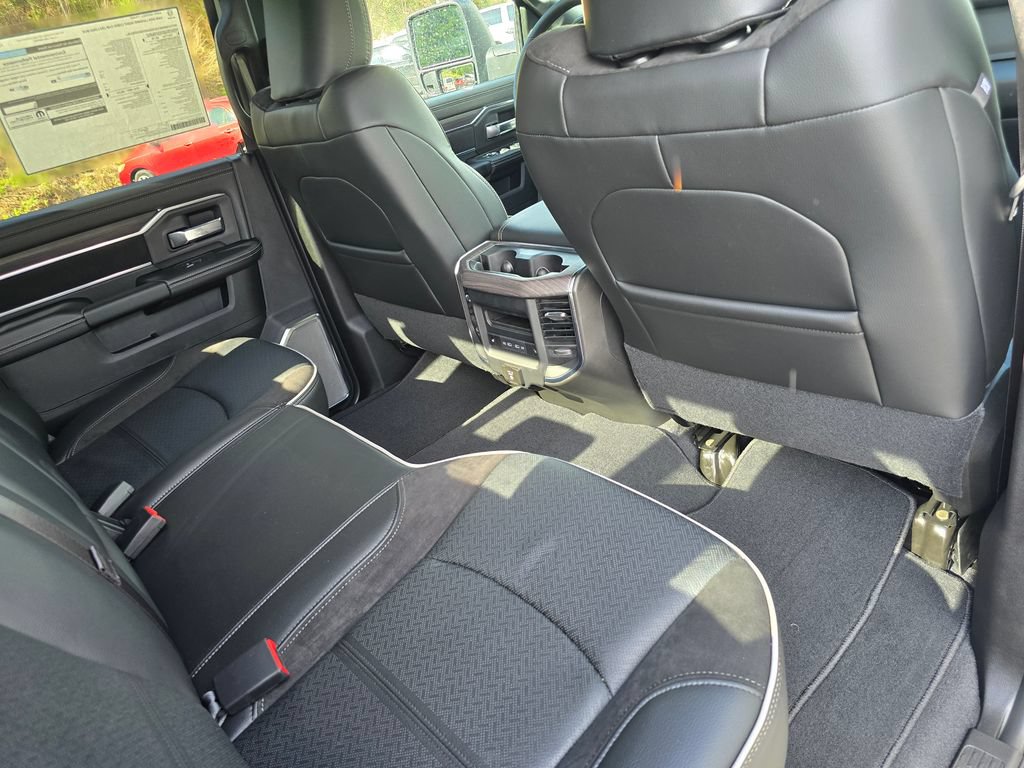 New 2026 RAM 3500 Laramie AWD/4WD image 26