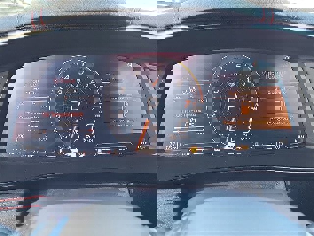 Used 2022 Chevrolet Corvette Stingray Coupe w/ Z51 Performance Package image 20