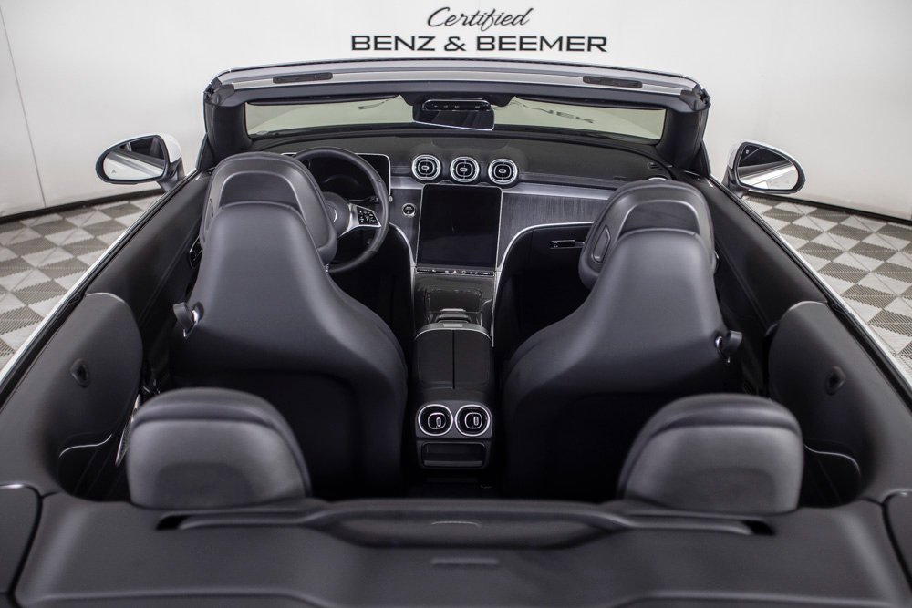 Used 2025 Mercedes-Benz CLE 300 4MATIC Cabriolet image 14