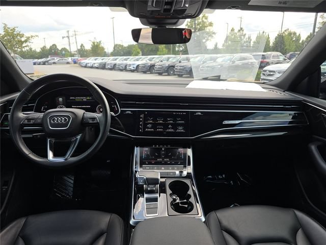 Used 2022 Audi Q8 Premium AWD/4WD image 18