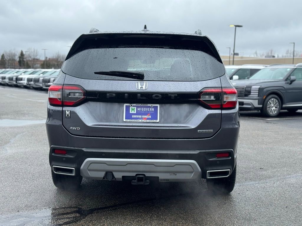 Used 2023 Honda Pilot Touring image 4