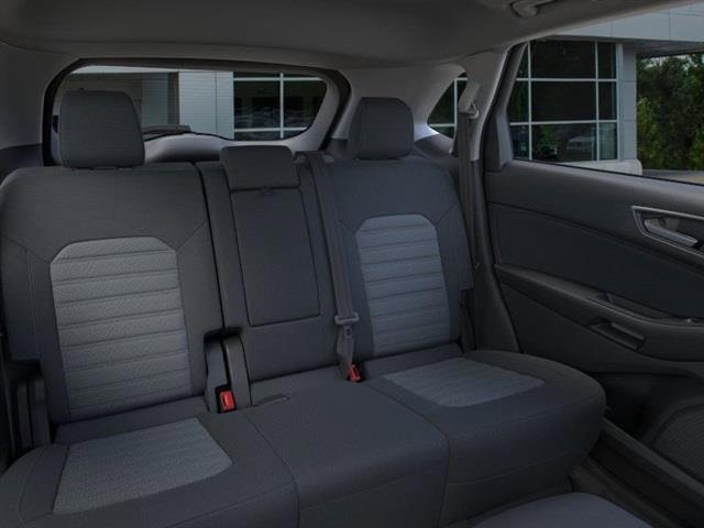 New 2024 Ford Edge SE w/ Black Appearance Package image 11