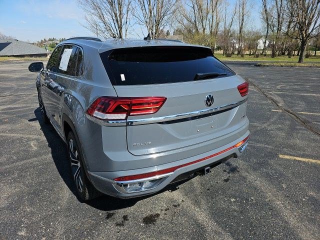 Used 2022 Volkswagen Atlas Cross Sport SEL Premium R-Line image 3