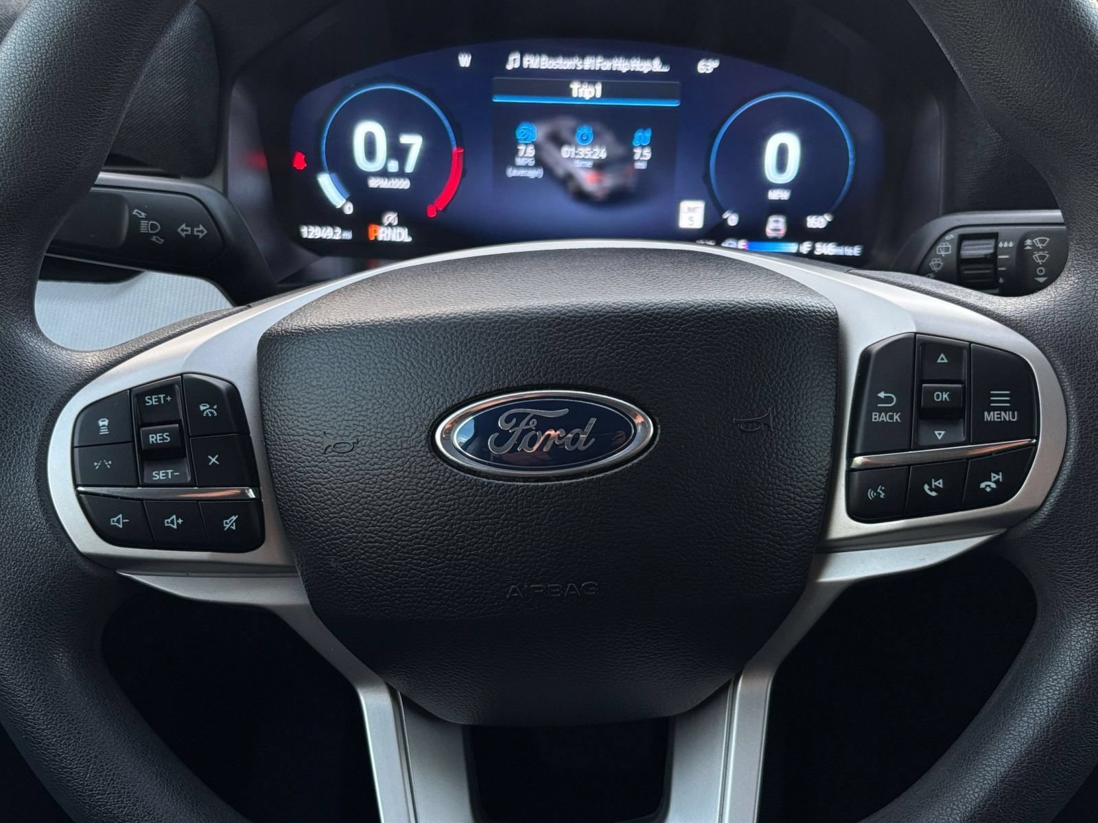 Used 2026 Ford Explorer Active AWD/4WD image 25
