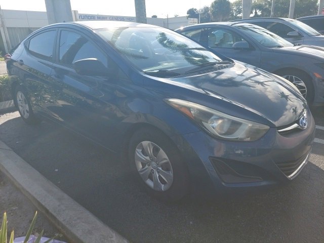 Used 2016 Hyundai Elantra SE image 2