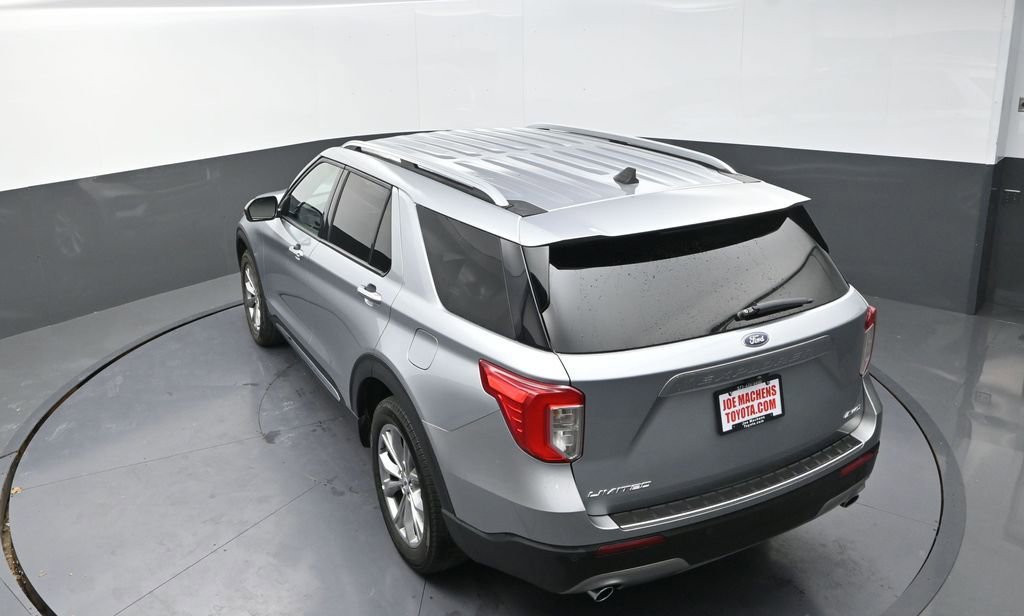 Used 2023 Ford Explorer Limited image 17