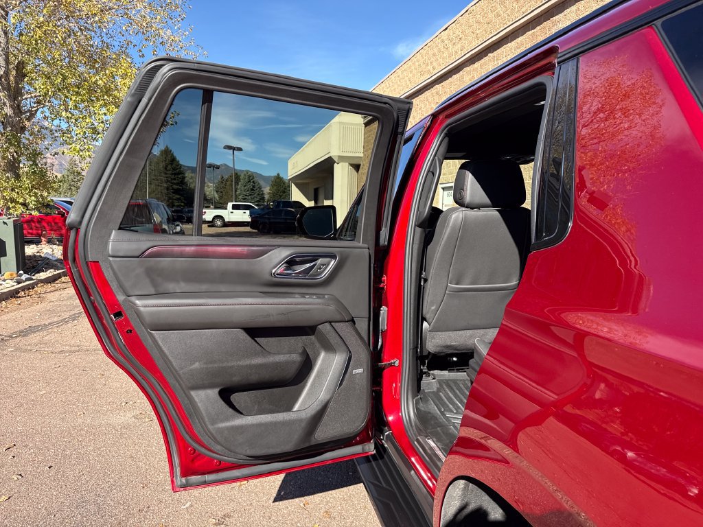 Used 2024 Chevrolet Tahoe RST w/ Luxury Package AWD/4WD image 22