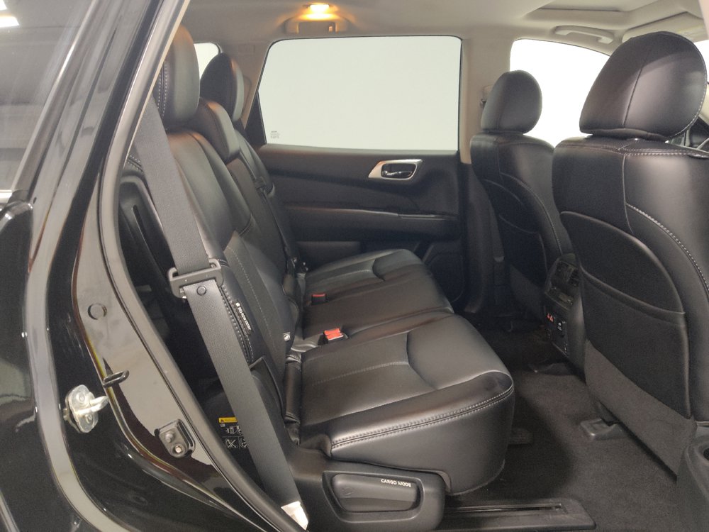 Used 2020 Nissan Pathfinder Platinum AWD/4WD image 19