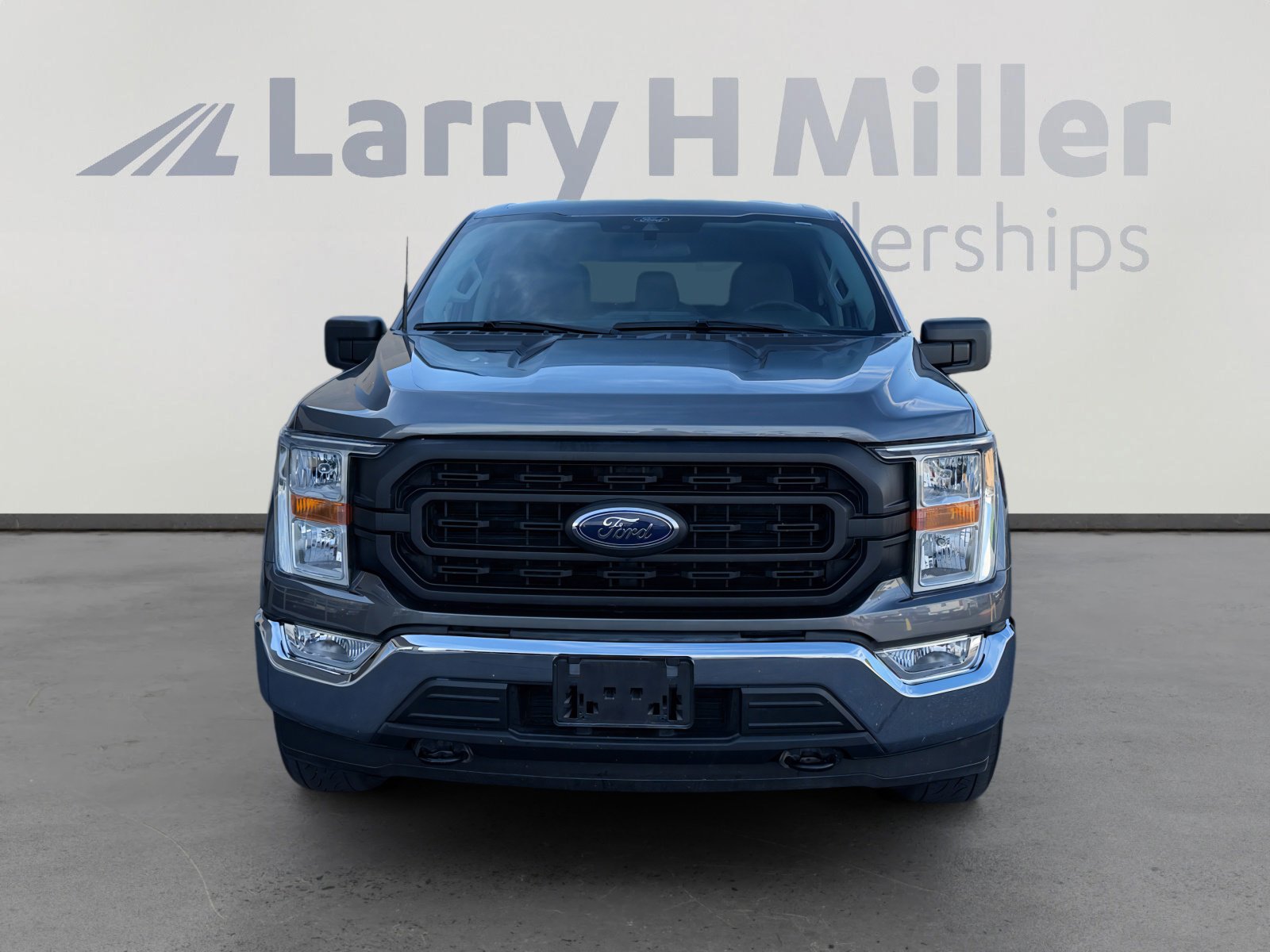 Used 2022 Ford F150 XL w/ Trailer Tow Package image 8