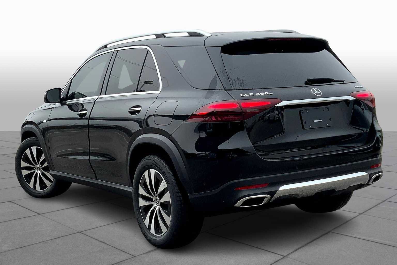 Used 2025 Mercedes-Benz GLE 450e 4MATIC image 4