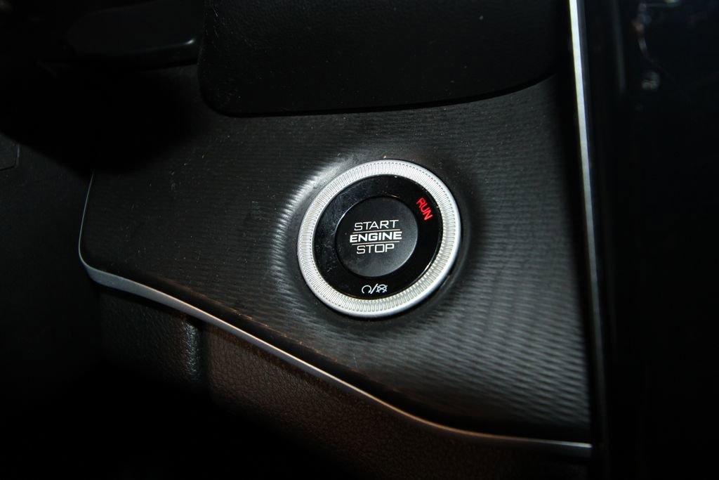 Used 2024 Jeep Grand Cherokee L Laredo image 14