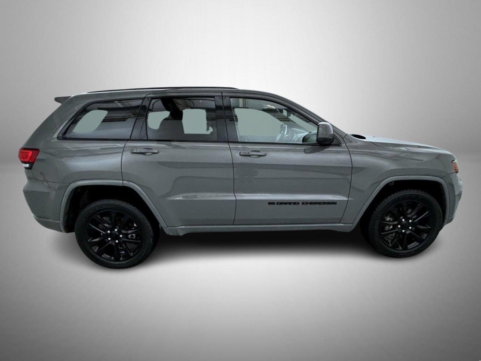 Used 2022 Jeep Grand Cherokee Laredo X AWD/4WD image 4