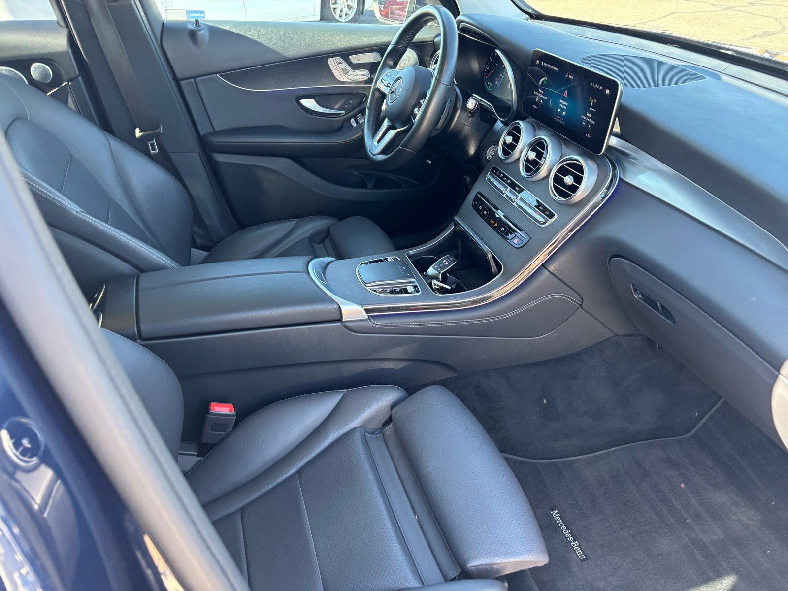 Used 2021 Mercedes-Benz GLC 300 GLC 300 w/ Premium Package image 29