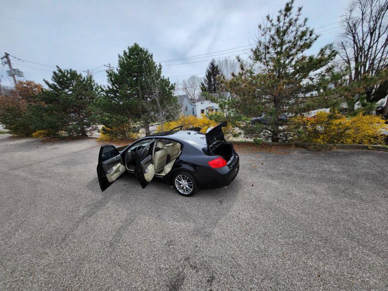 Used 2012 INFINITI G37 Journey w/ Premium Pkg image 41