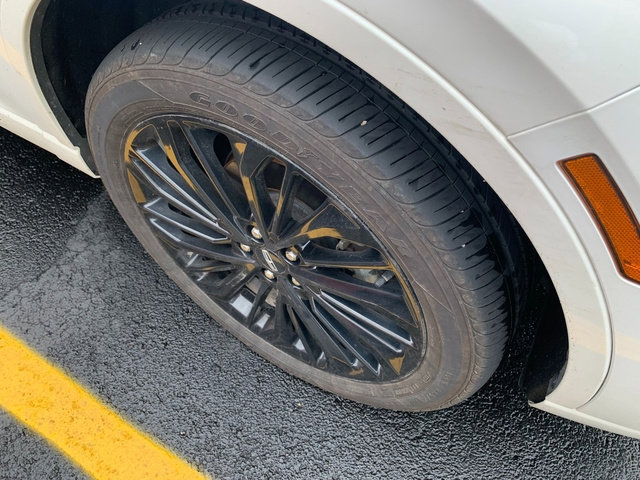 Used 2023 Lincoln Corsair Reserve w/ Equipment Group 201A image 5