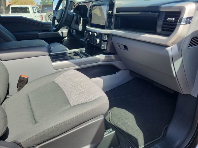 New 2026 Ford F250 XLT w/ XLT Premium Package AWD/4WD image 25