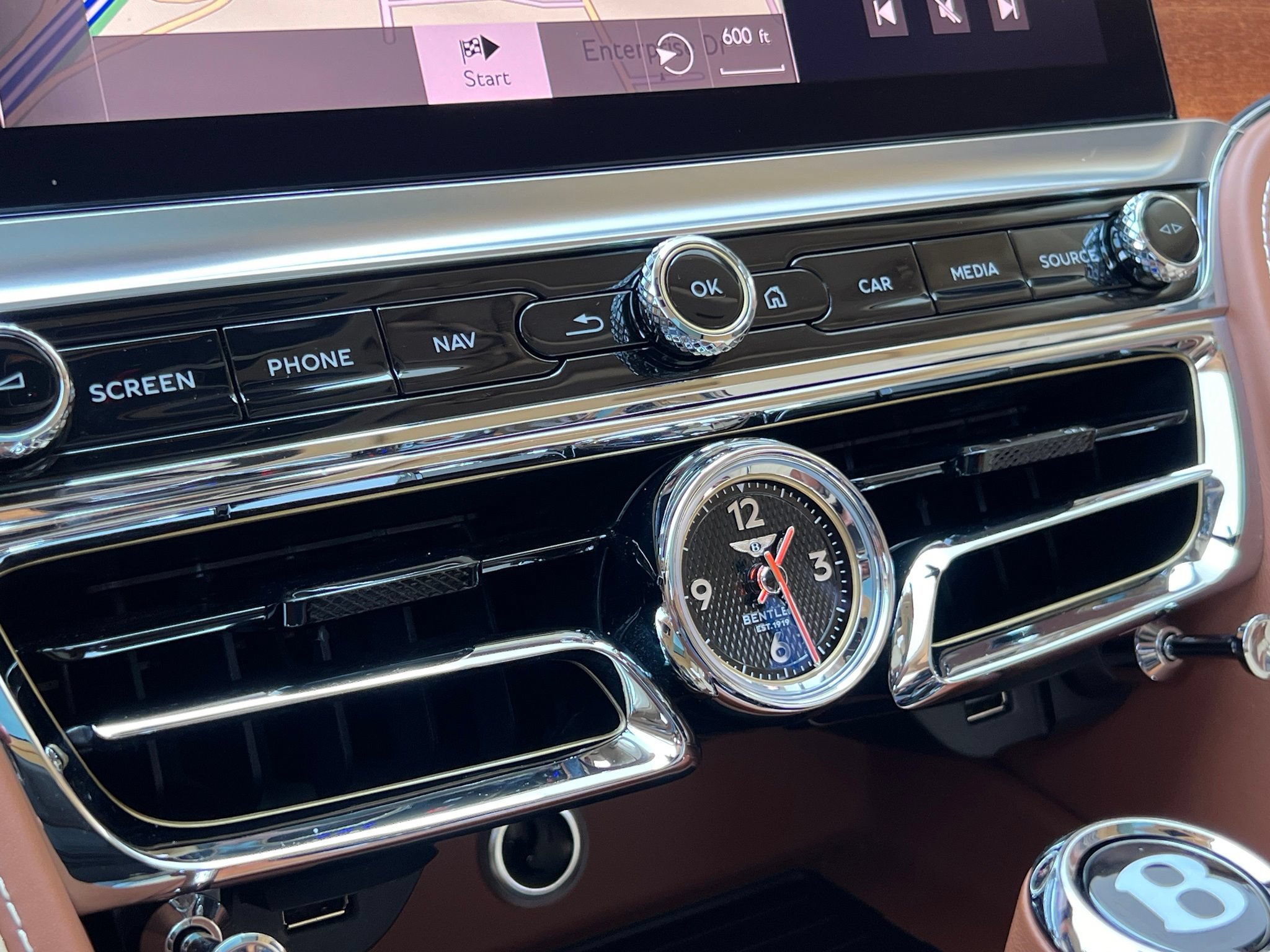 Used 2023 Bentley Flying Spur W12 AWD/4WD image 33