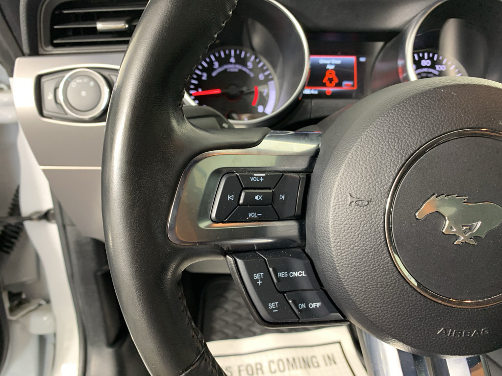 Used 2022 Ford Mustang Premium RWD image 21
