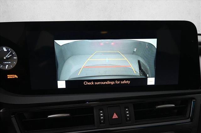 Used 2024 Lexus ES 300h w/ Premium Package FWD image 11