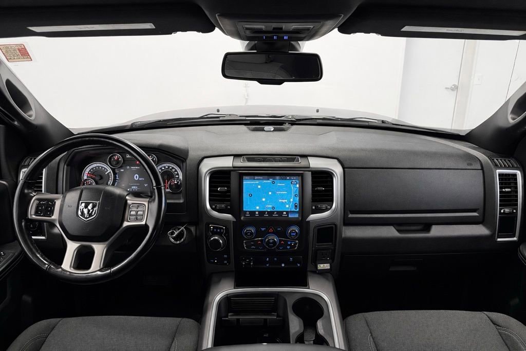 Used 2022 RAM 1500 Classic SLT AWD/4WD image 17