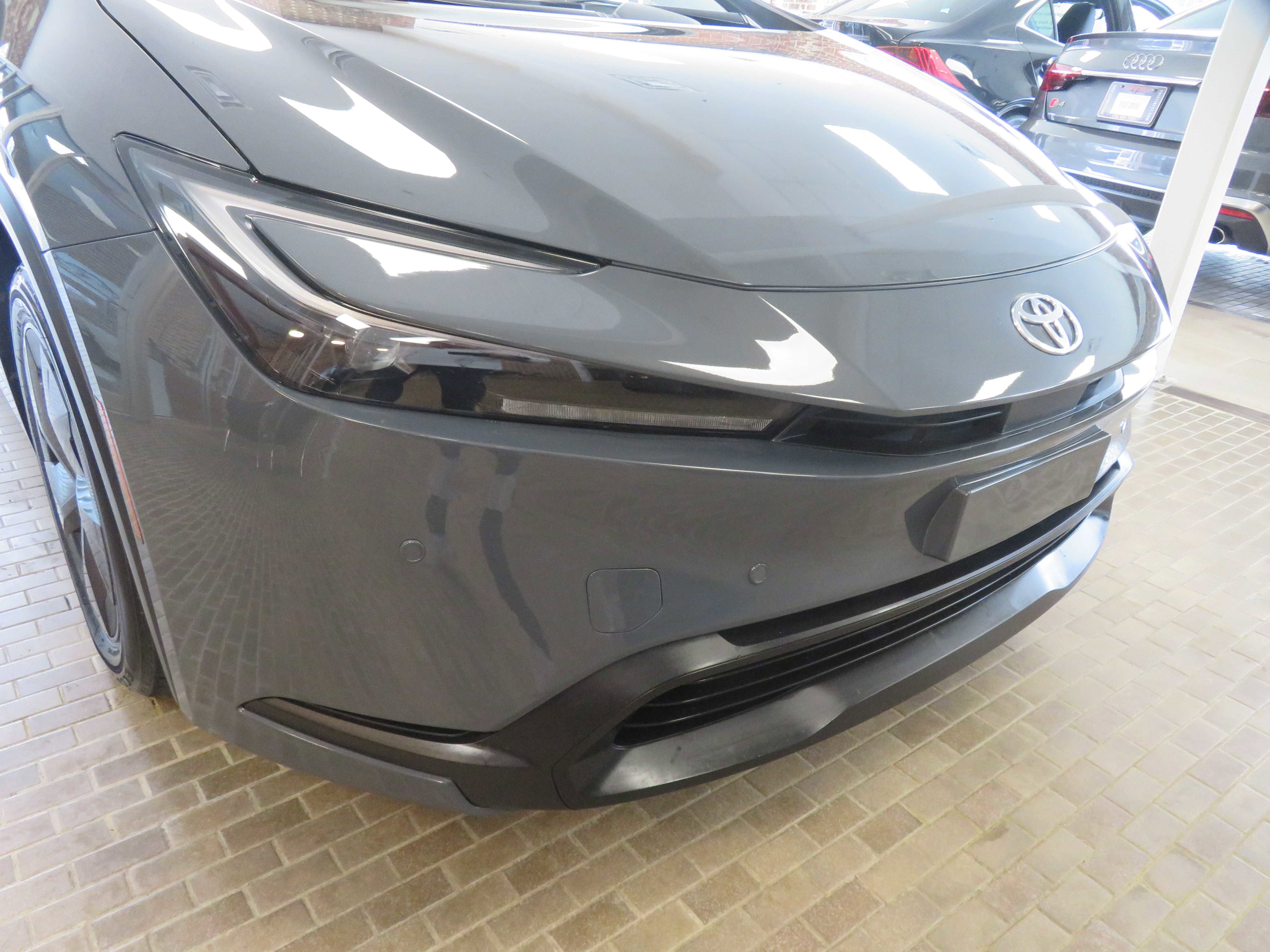 Used 2025 Toyota Prius LE image 53